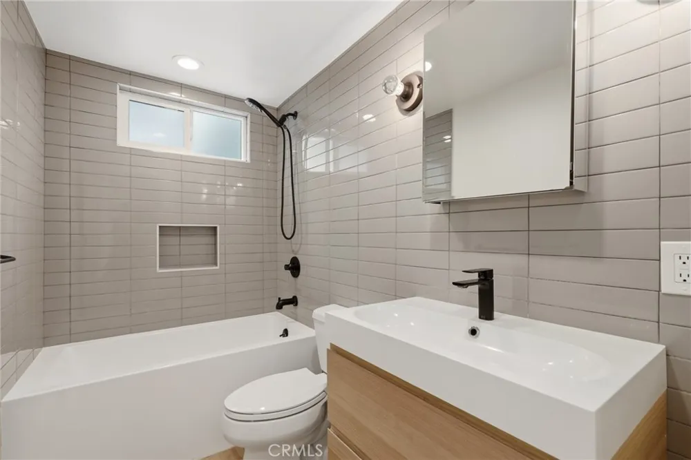 421 Larry Lane Placentia, CA 92870