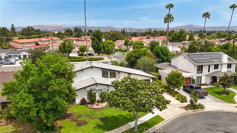 421 Larry Lane Placentia, CA 92870