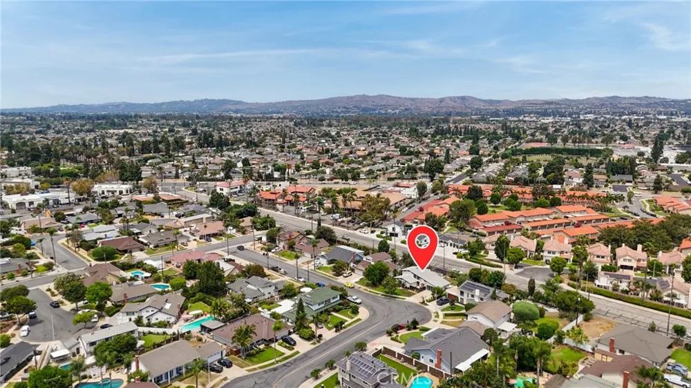 421 Larry Lane Placentia, CA 92870