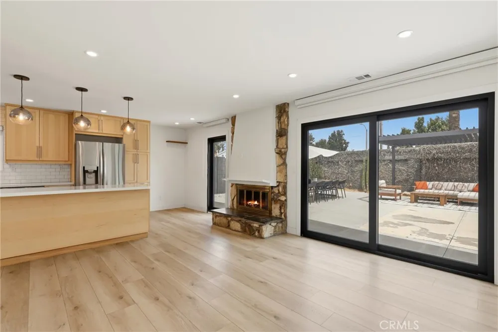 421 Larry Lane Placentia, CA 92870