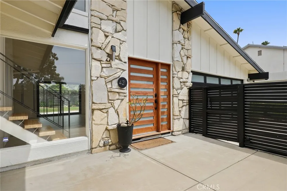 421 Larry Lane Placentia, CA 92870
