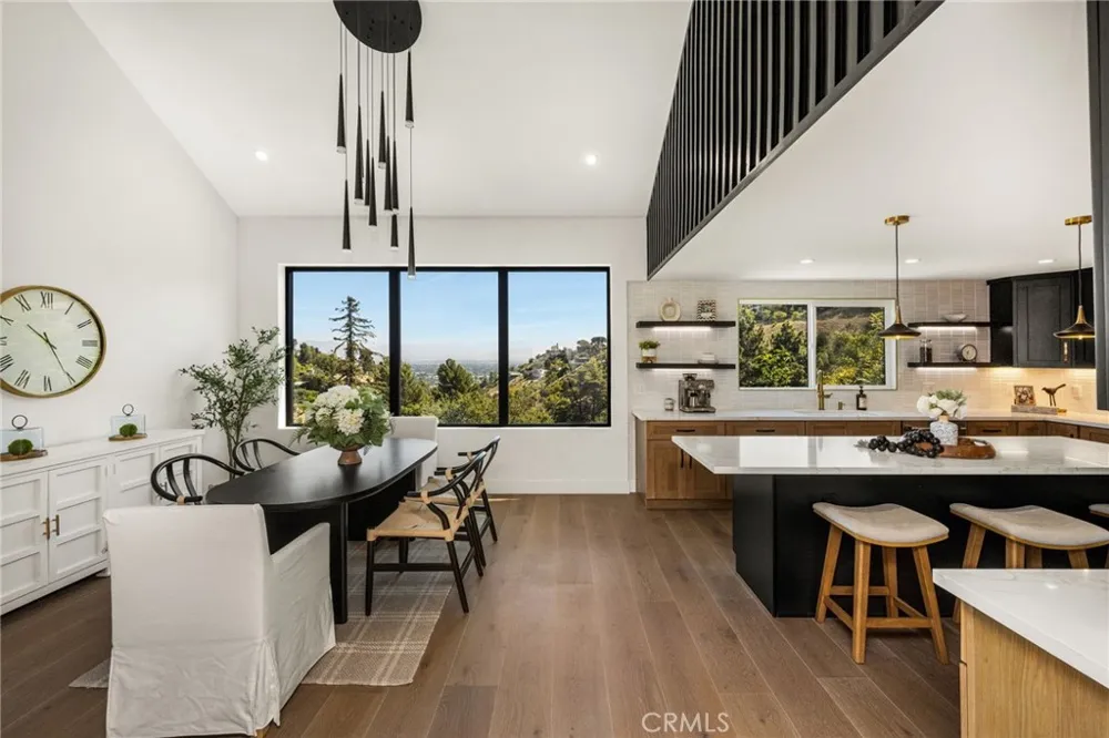 3566 Beverly Glen Sherman Oaks, CA 91423