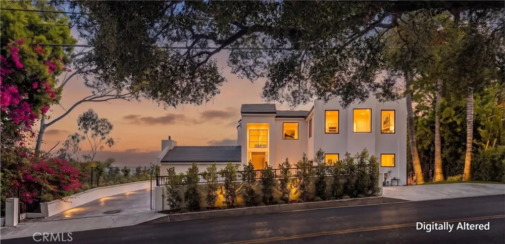 3566 Beverly Glen Sherman Oaks, CA 91423