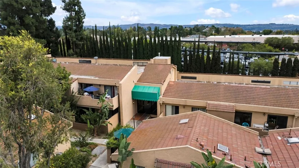 4782 Lakeview Yorba Linda, CA 92886