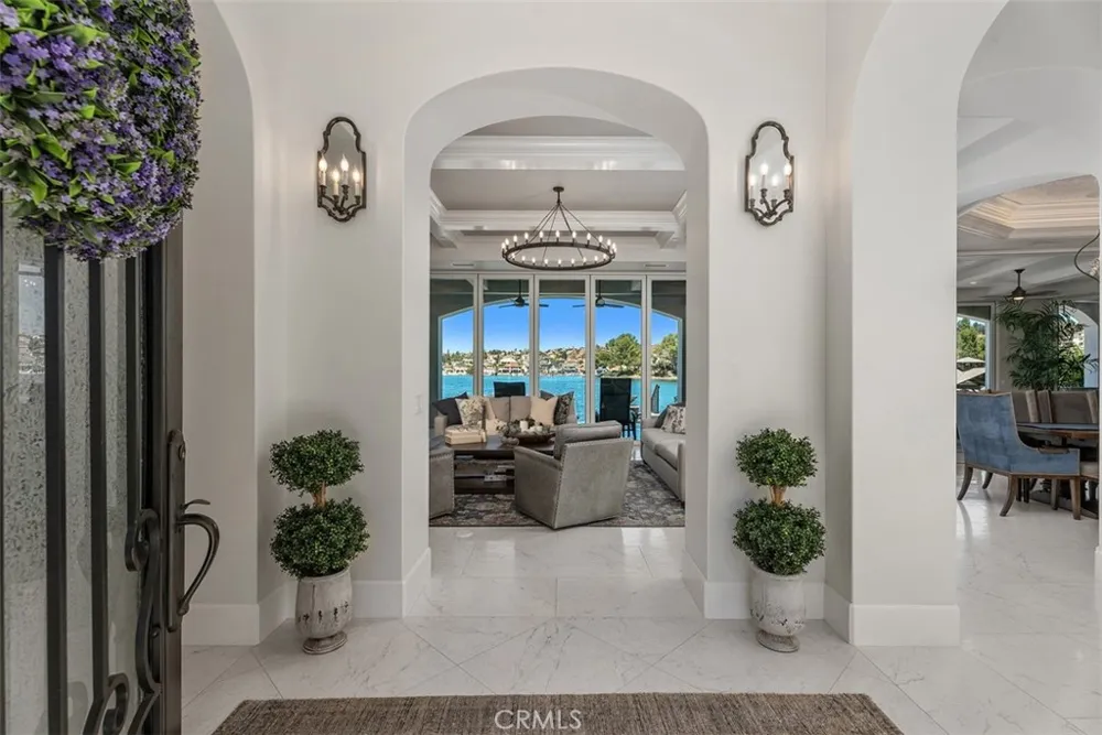 22865 Tindaya Mission Viejo, CA 92692