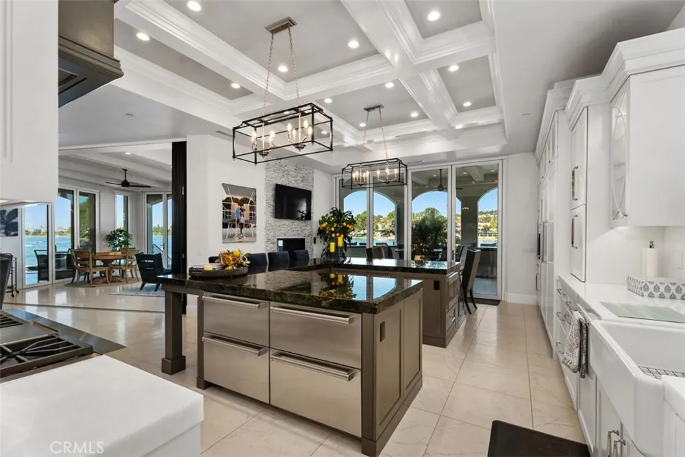 22865 Tindaya Mission Viejo, CA 92692