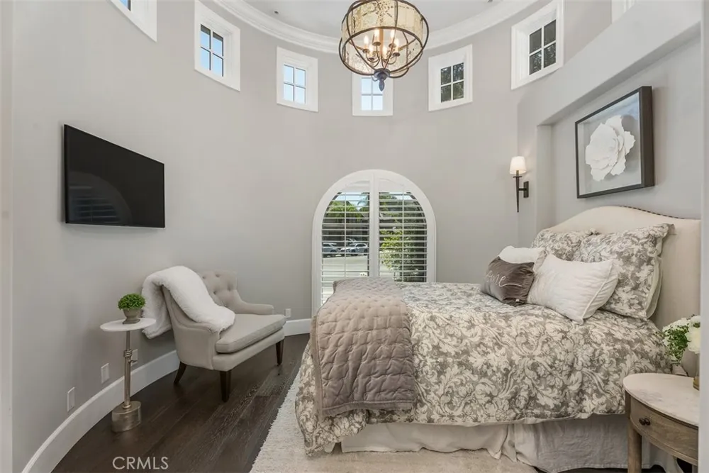 22865 Tindaya Mission Viejo, CA 92692