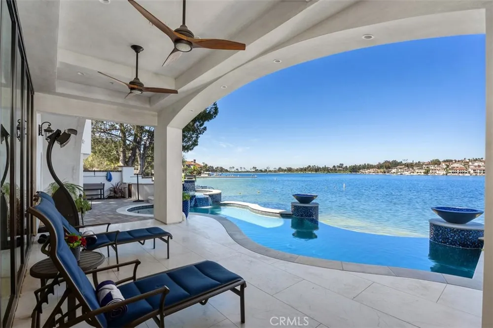 22865 Tindaya Mission Viejo, CA 92692