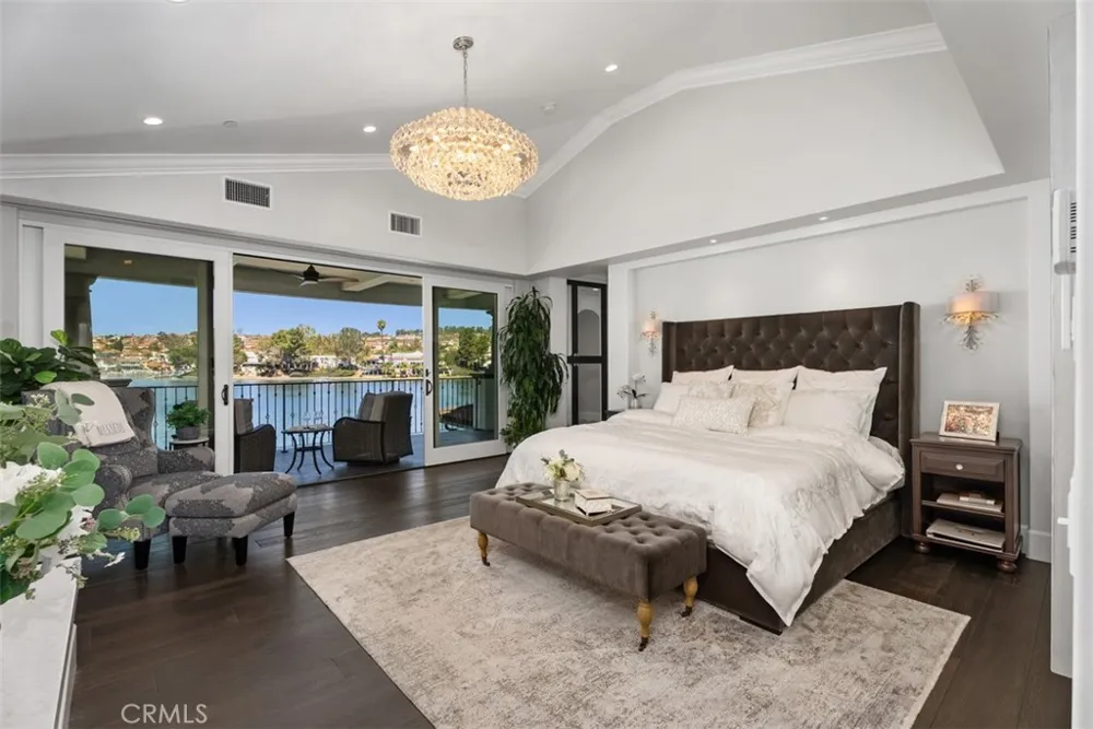 22865 Tindaya Mission Viejo, CA 92692
