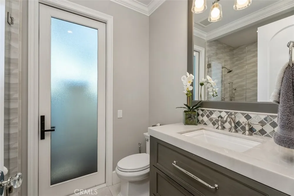 22865 Tindaya Mission Viejo, CA 92692