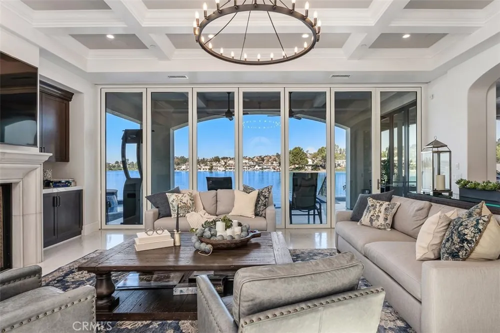 22865 Tindaya Mission Viejo, CA 92692