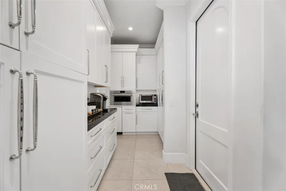 22865 Tindaya Mission Viejo, CA 92692