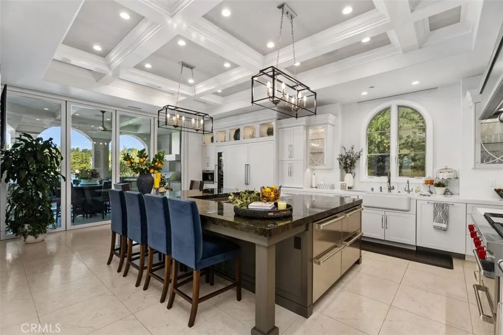 22865 Tindaya Mission Viejo, CA 92692