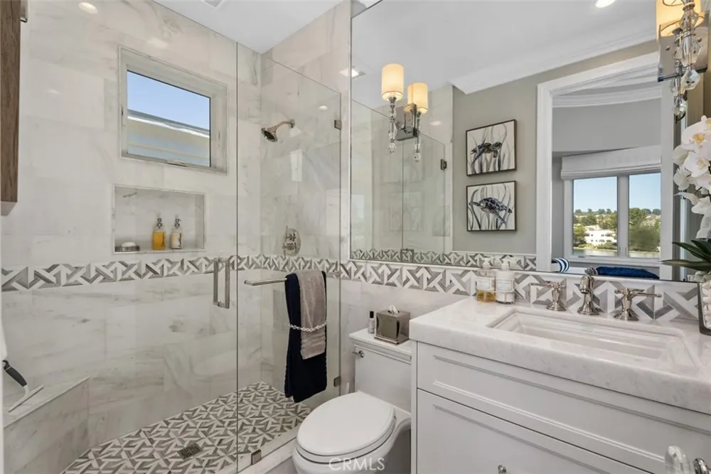 22865 Tindaya Mission Viejo, CA 92692