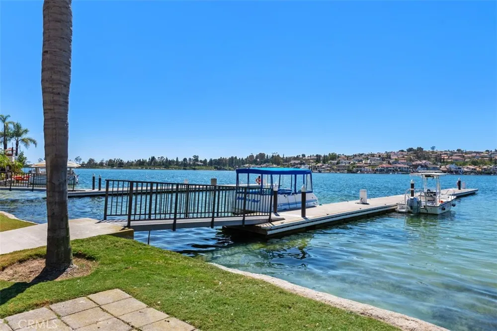 22865 Tindaya Mission Viejo, CA 92692