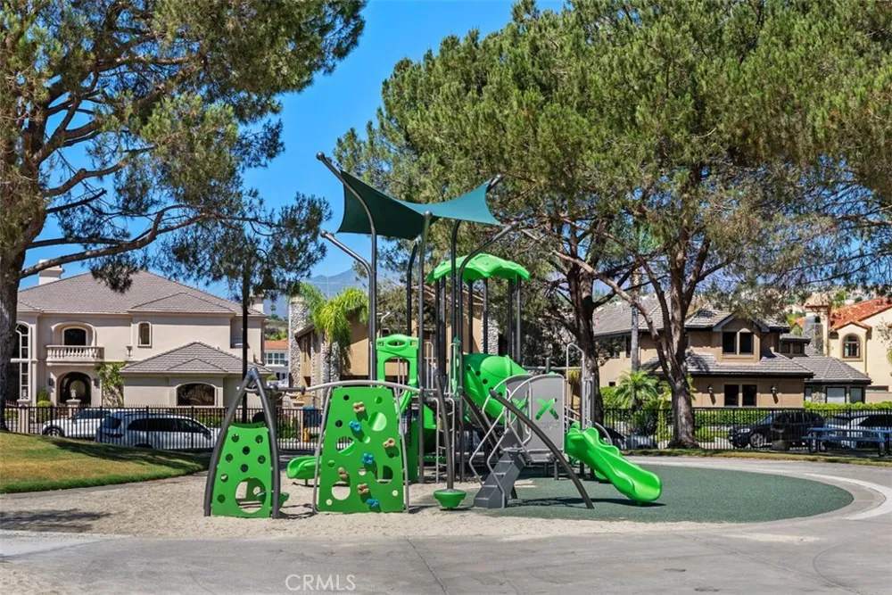 22865 Tindaya Mission Viejo, CA 92692