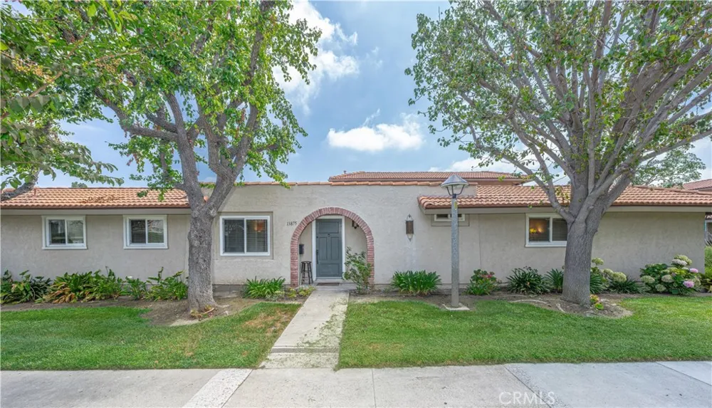 13875 La Jolla Plaza Garden Grove, CA 92844
