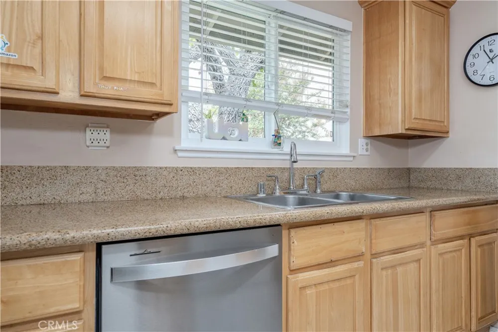 13875 La Jolla Plaza Garden Grove, CA 92844