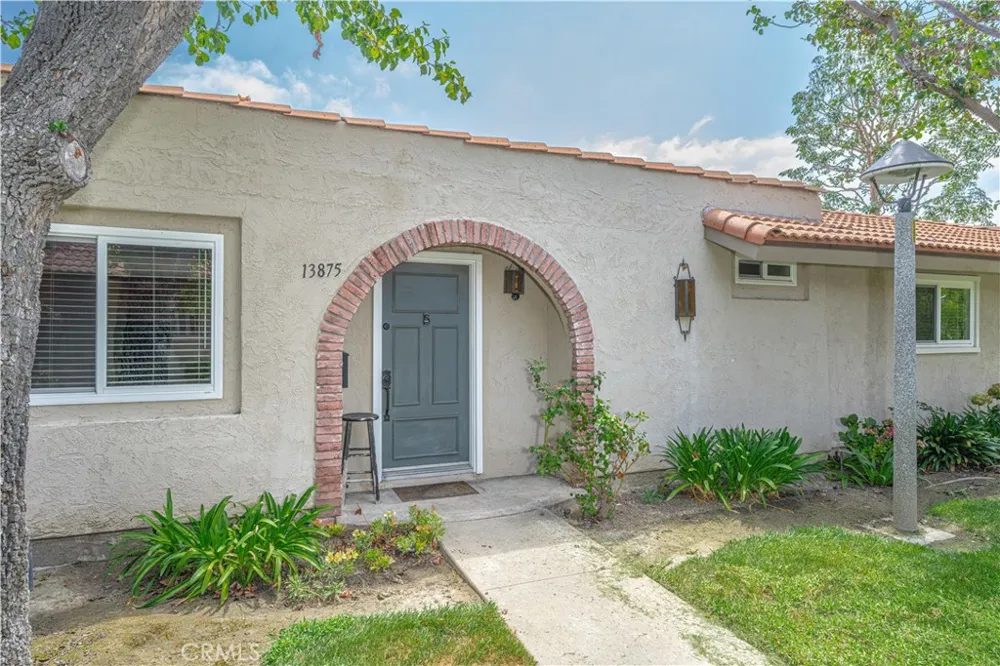 13875 La Jolla Plaza Garden Grove, CA 92844