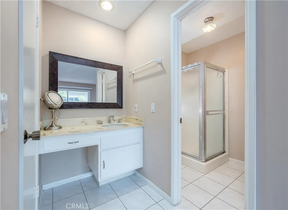 13875 La Jolla Plaza Garden Grove, CA 92844