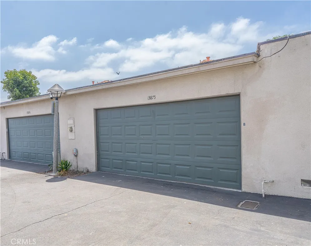 13875 La Jolla Plaza Garden Grove, CA 92844