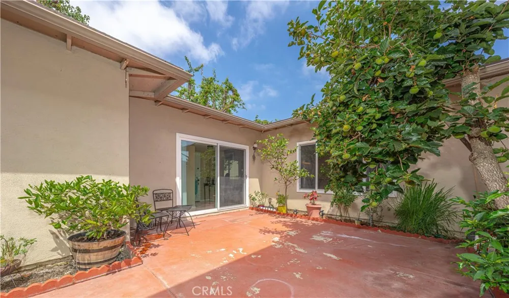 13875 La Jolla Plaza Garden Grove, CA 92844