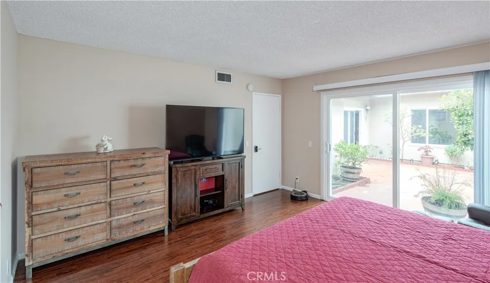 13875 La Jolla Plaza Garden Grove, CA 92844