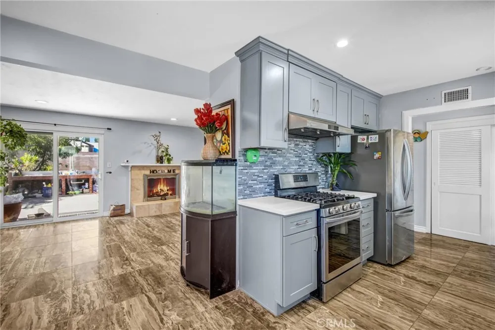 4063 Gertrude Simi Valley, CA 93063