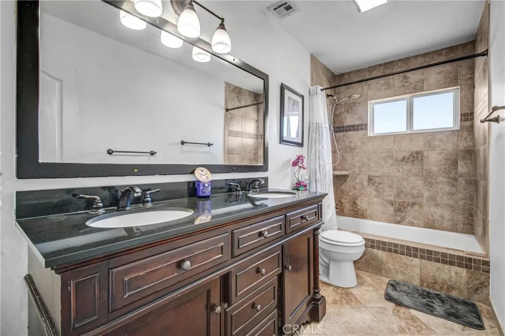 4063 Gertrude Simi Valley, CA 93063
