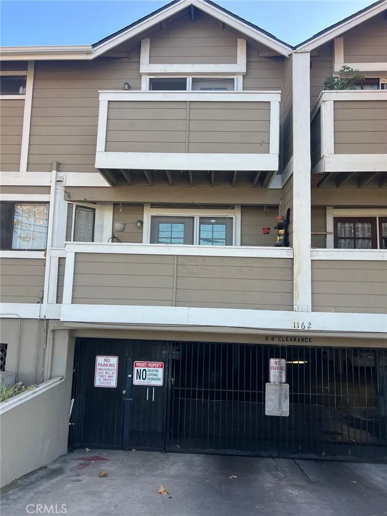 1162 Sycamore Tustin, CA 92780
