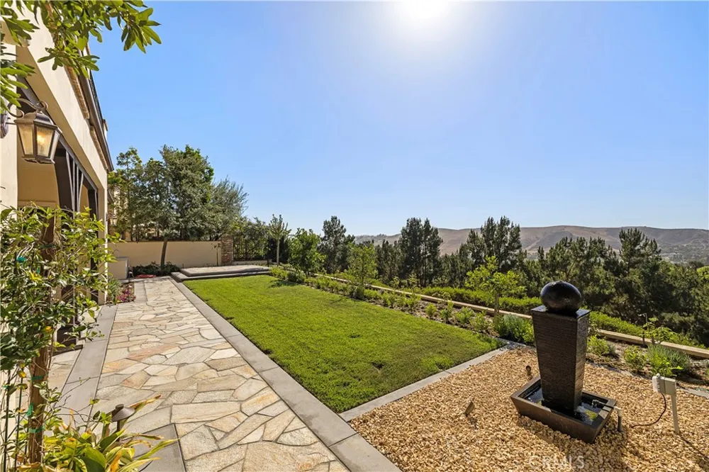 15 Alexa Ladera Ranch, CA 92694