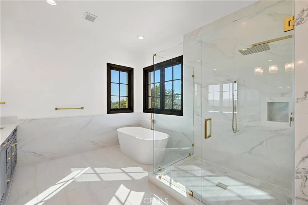 15 Alexa Ladera Ranch, CA 92694