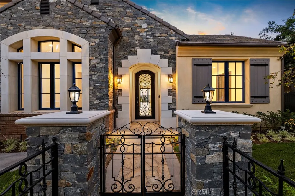 15 Alexa Ladera Ranch, CA 92694