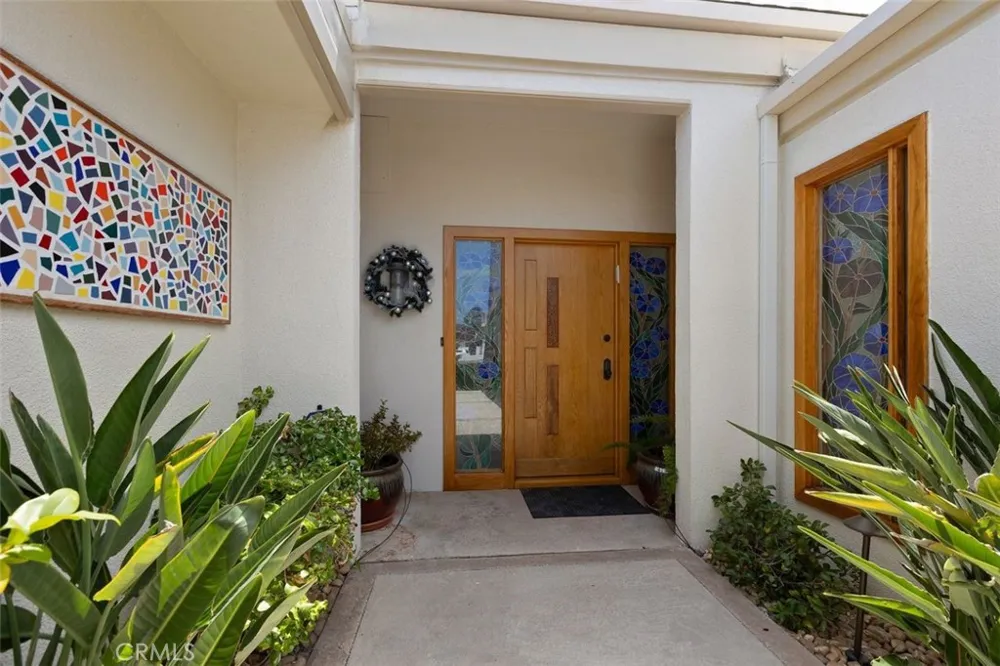 63 Seton Irvine, CA 92612