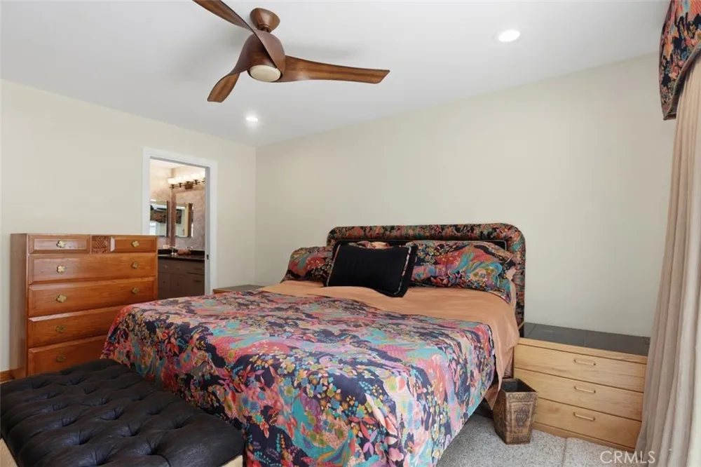 63 Seton Irvine, CA 92612