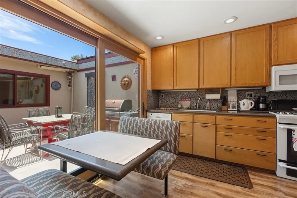 63 Seton Irvine, CA 92612