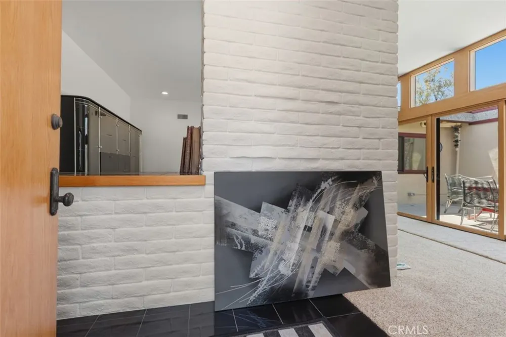 63 Seton Irvine, CA 92612