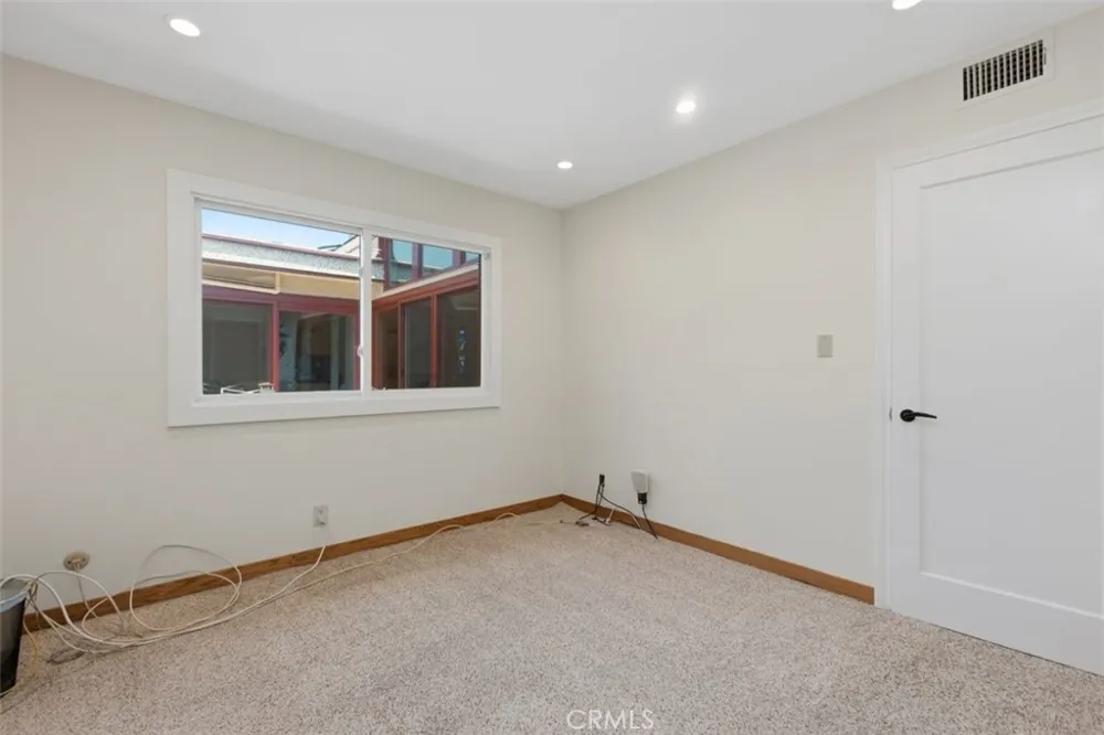 63 Seton Irvine, CA 92612