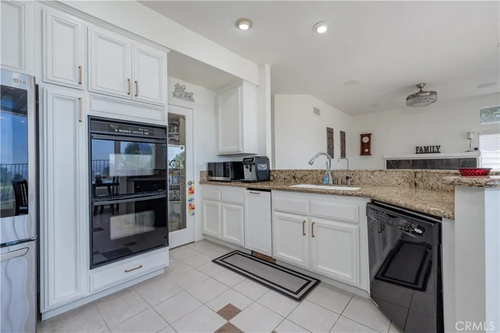 1011 S Mountcrest Court Anaheim, CA 92808