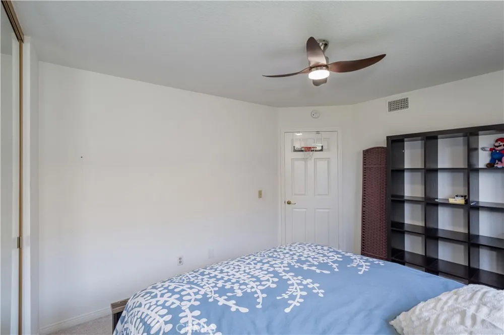 1011 S Mountcrest Court Anaheim, CA 92808