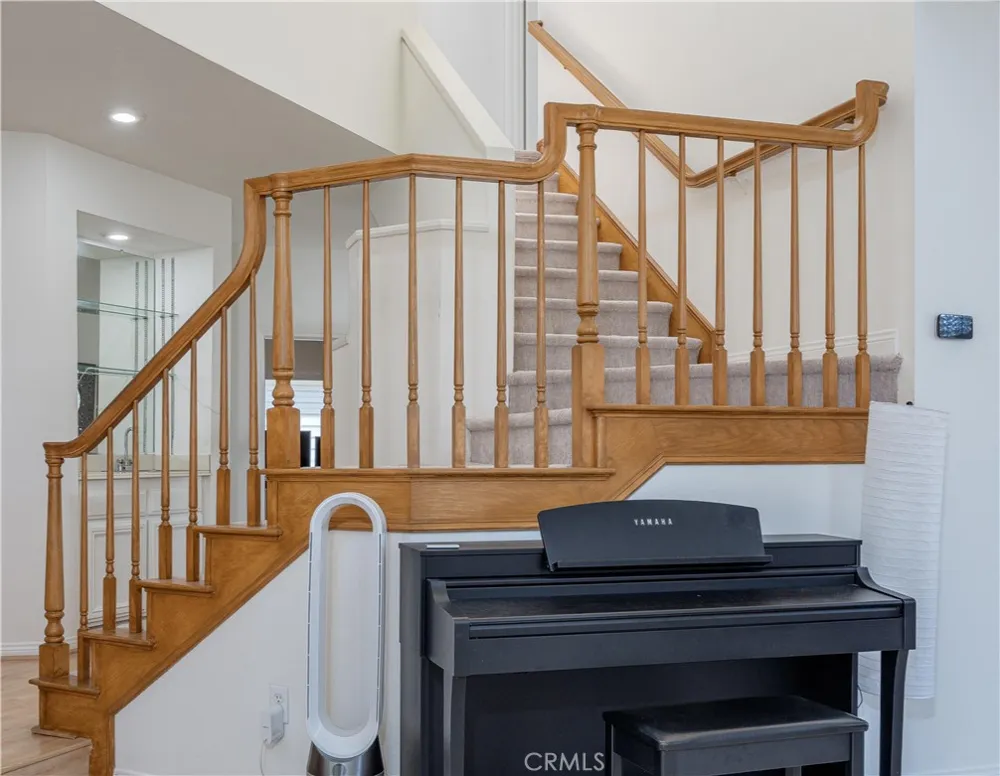 1011 S Mountcrest Court Anaheim, CA 92808