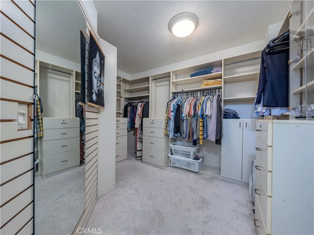 1011 S Mountcrest Court Anaheim, CA 92808