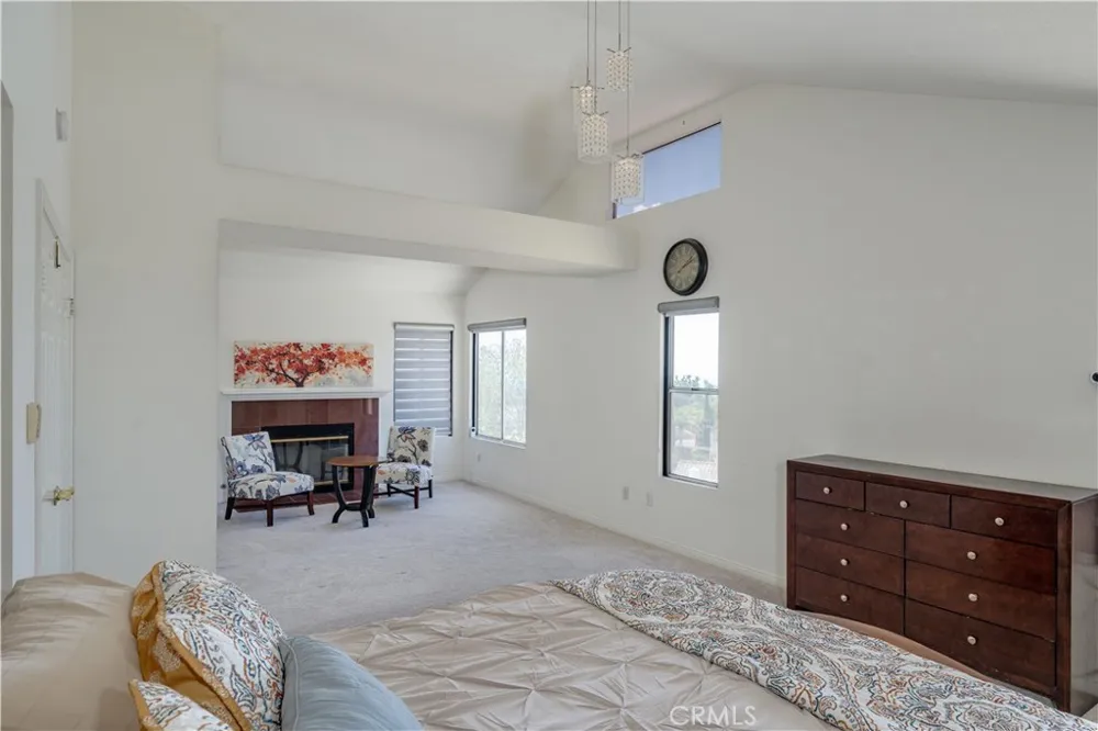 1011 S Mountcrest Court Anaheim, CA 92808
