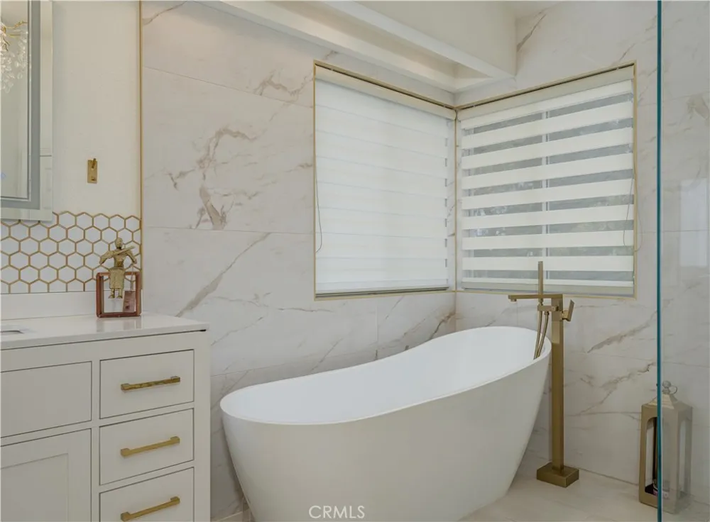 1011 S Mountcrest Court Anaheim, CA 92808