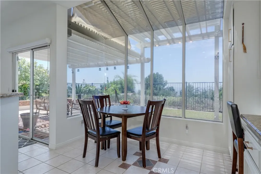 1011 S Mountcrest Court Anaheim, CA 92808