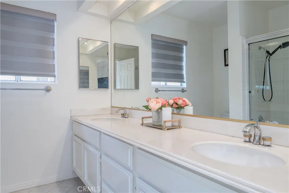 1011 S Mountcrest Court Anaheim, CA 92808