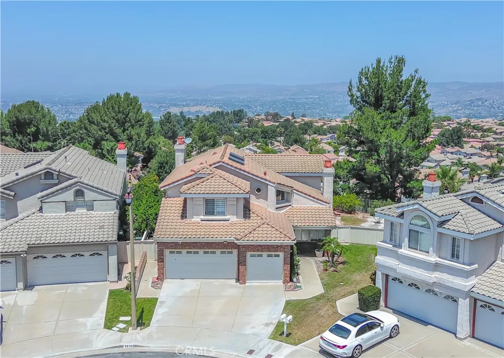1011 S Mountcrest Court Anaheim, CA 92808