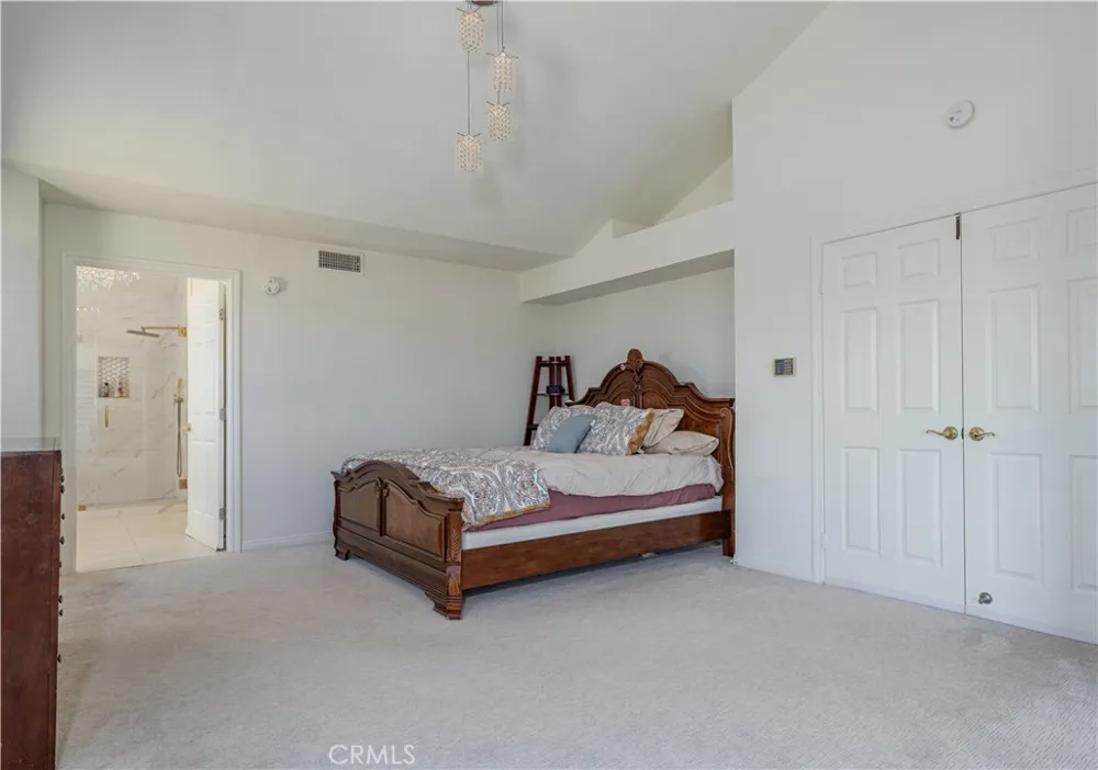 1011 S Mountcrest Court Anaheim, CA 92808