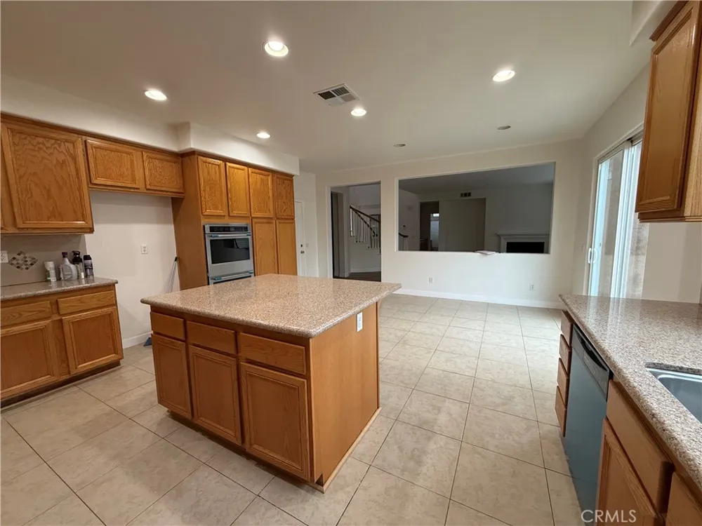 7880 Withers Way Eastvale, CA 92880