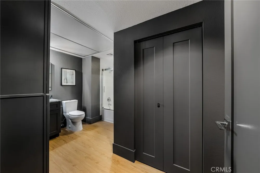 835 Locust Avenue #211 Long Beach, CA 90813